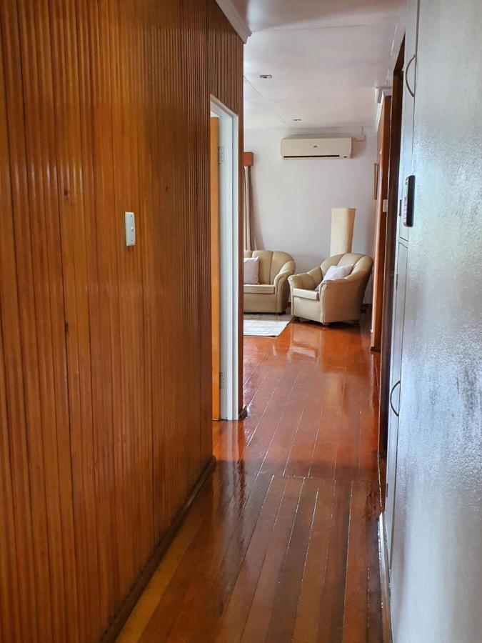 סובה Loverly 3 Bedroom Rental Pool Outdoor Area Upper מראה חיצוני תמונה