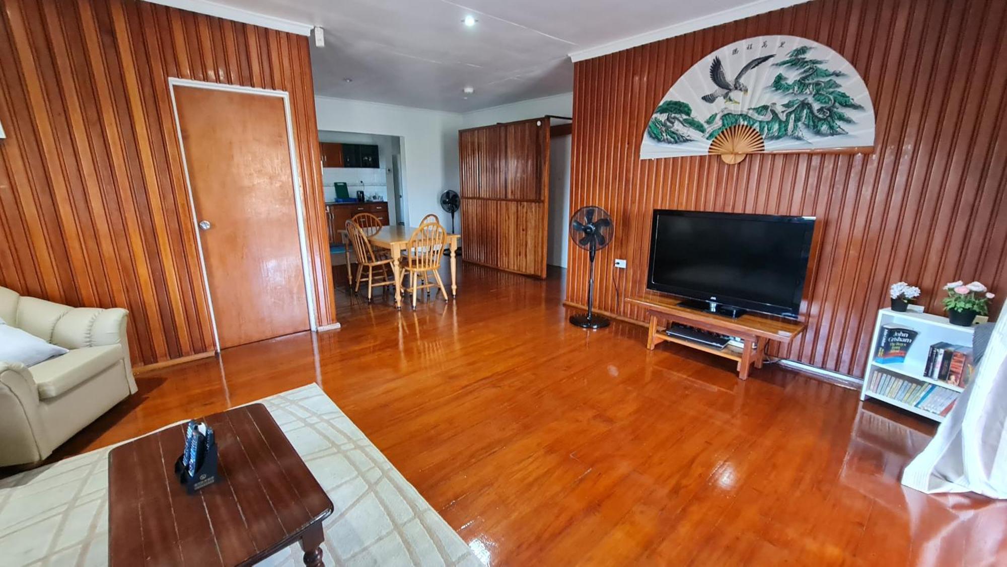 סובה Loverly 3 Bedroom Rental Pool Outdoor Area Upper מראה חיצוני תמונה